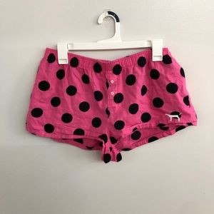 pink shorts